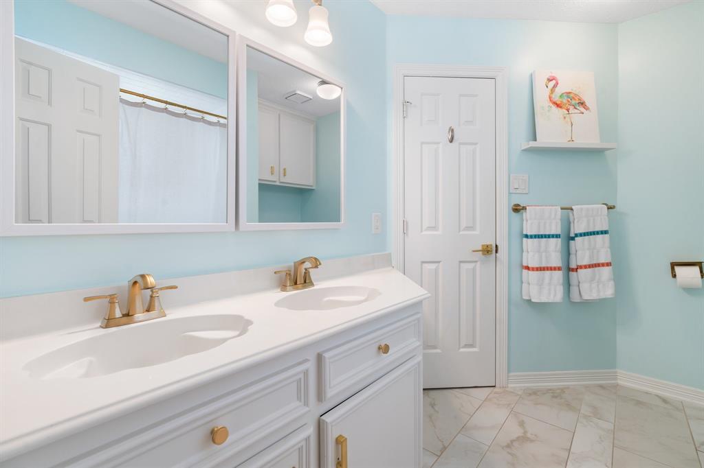 101 W Wedgemere Circle, The Woodlands, Texas image 29