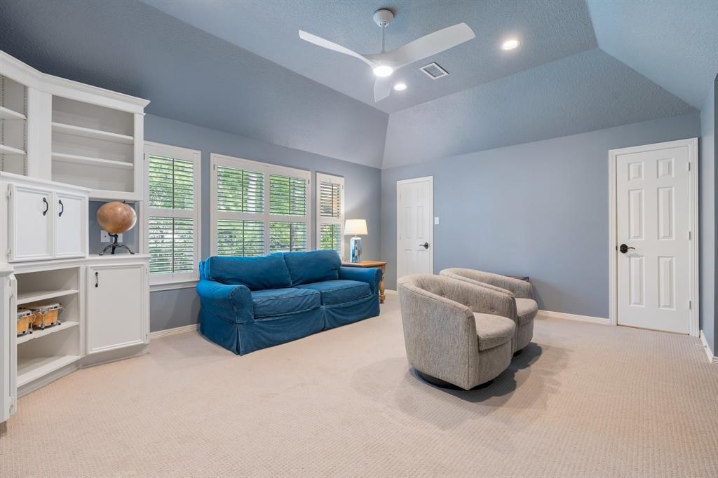 101 W Wedgemere Circle, The Woodlands, Texas image 23