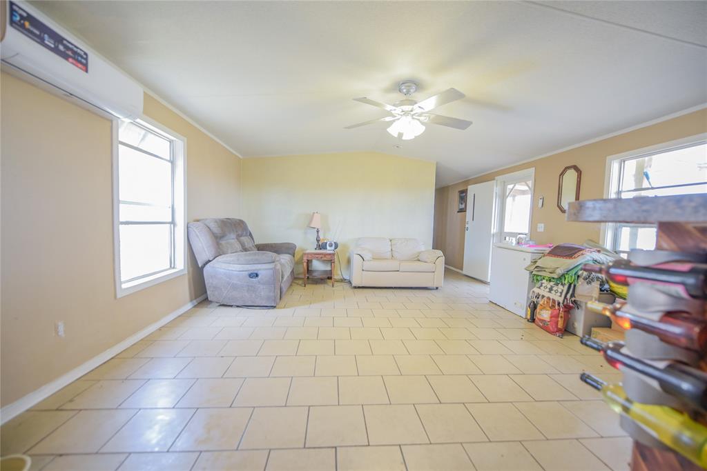 5424 County Road 358, Gause, Texas image 5