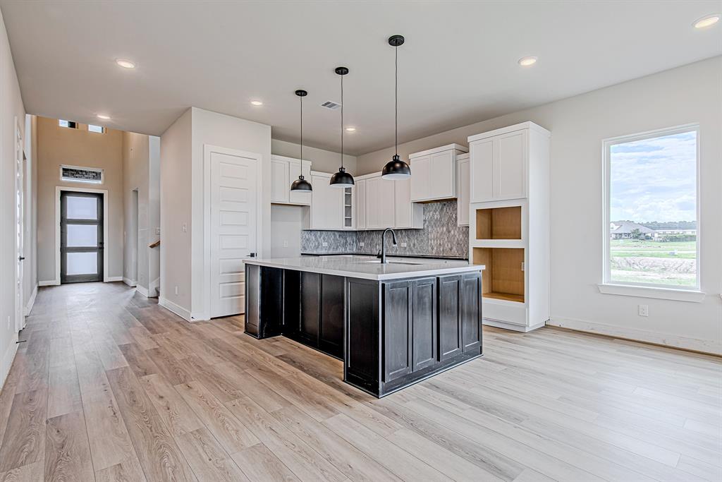 141 Peninsula Point Drive