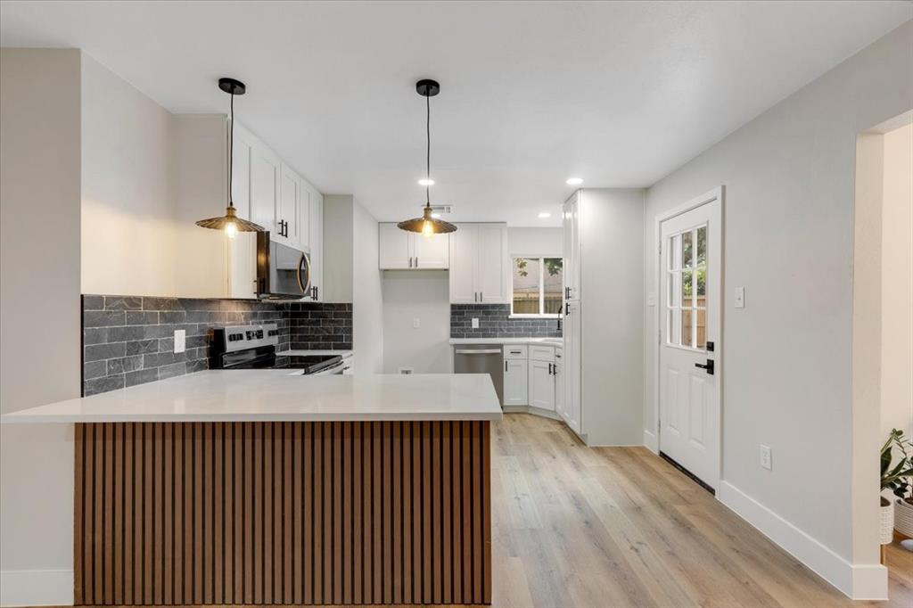 2506 Swan Court, Houston, Texas image 10