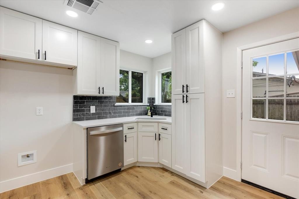 2506 Swan Court, Houston, Texas image 12