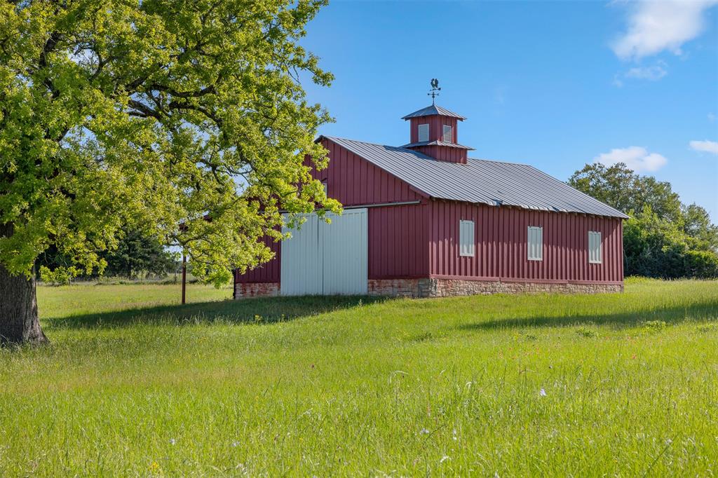 2730 Wunderlich Road, Fayetteville, Texas image 3