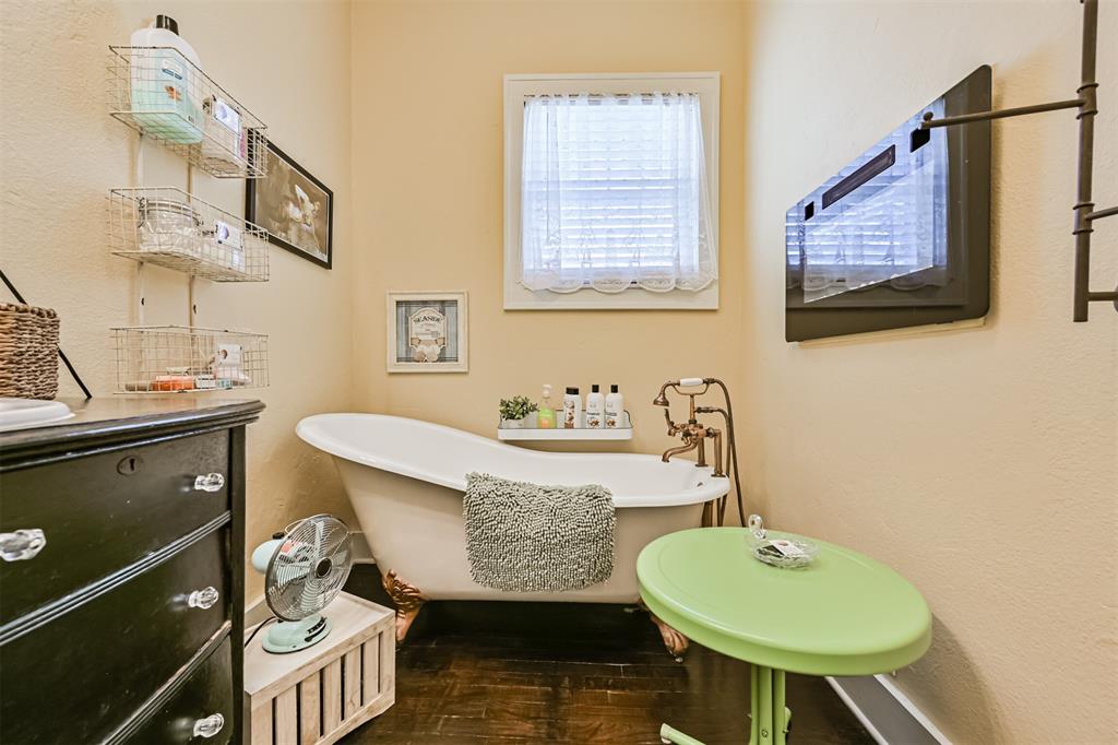 3927 Bernardo De Galvez Avenue, Galveston, Texas image 20