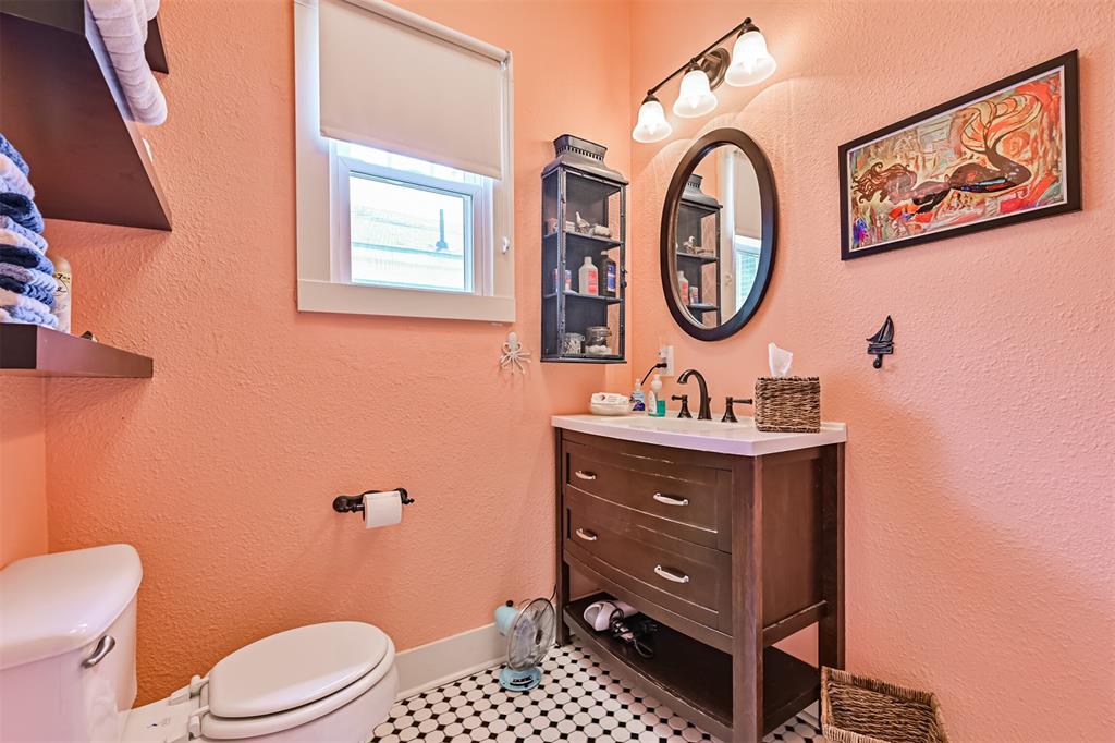 3927 Bernardo De Galvez Avenue, Galveston, Texas image 23
