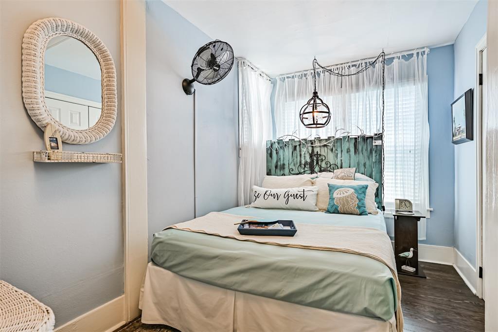 3927 Bernardo De Galvez Avenue, Galveston, Texas image 38
