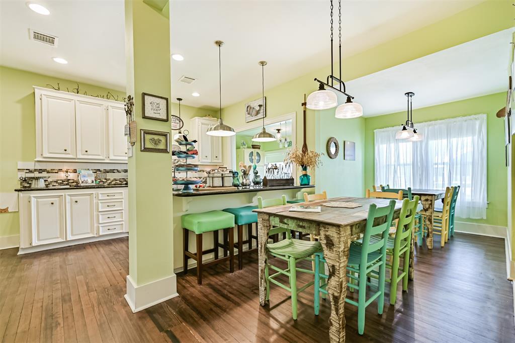 3927 Bernardo De Galvez Avenue, Galveston, Texas image 25