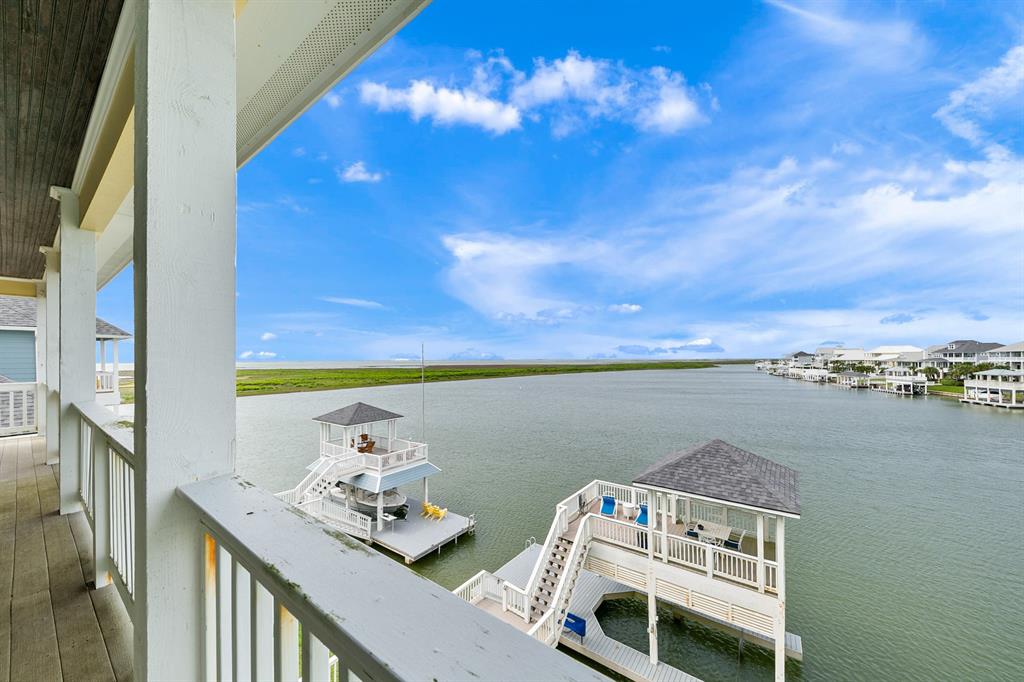 4115 Sand Hill Court, Galveston, Texas image 4