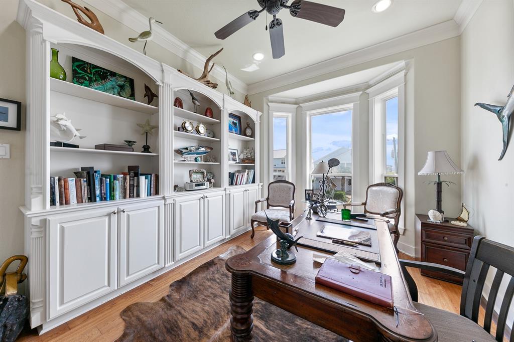 4115 Sand Hill Court, Galveston, Texas image 12