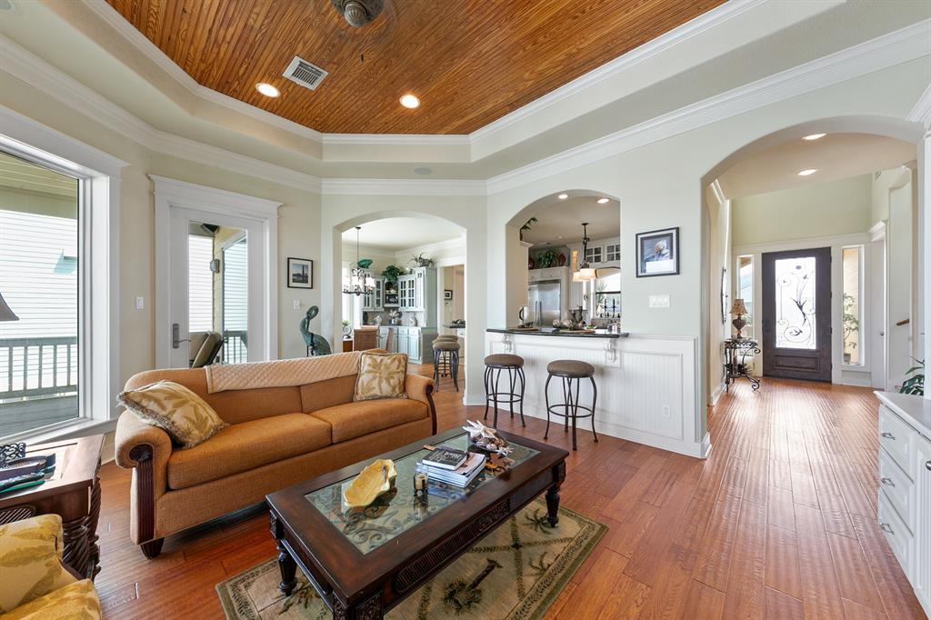 4115 Sand Hill Court, Galveston, Texas image 9