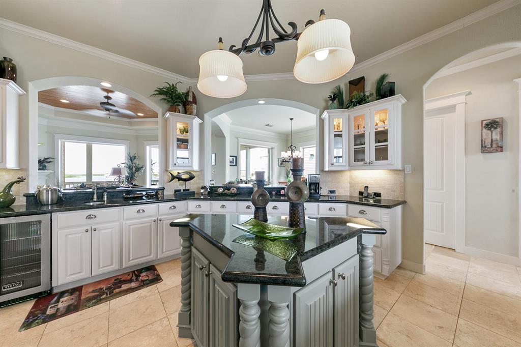 4115 Sand Hill Court, Galveston, Texas image 14