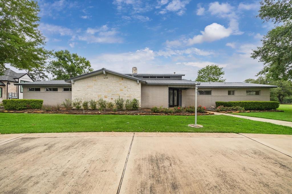 14303 Bonney Brier Drive, Houston, Texas image 2