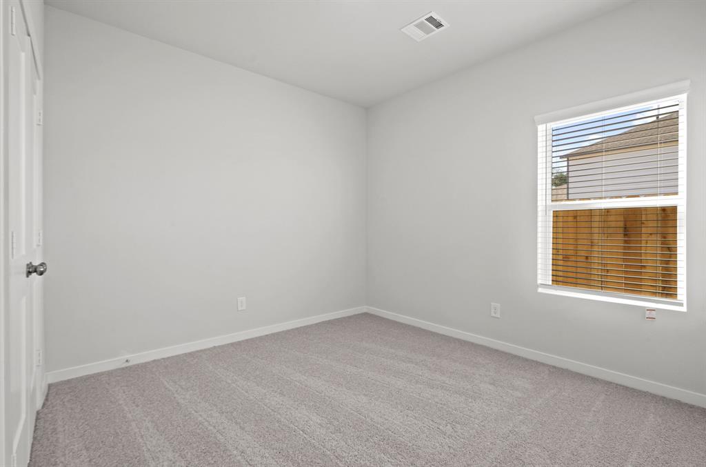 17018 Hazelnut Drive, Conroe, Texas image 11