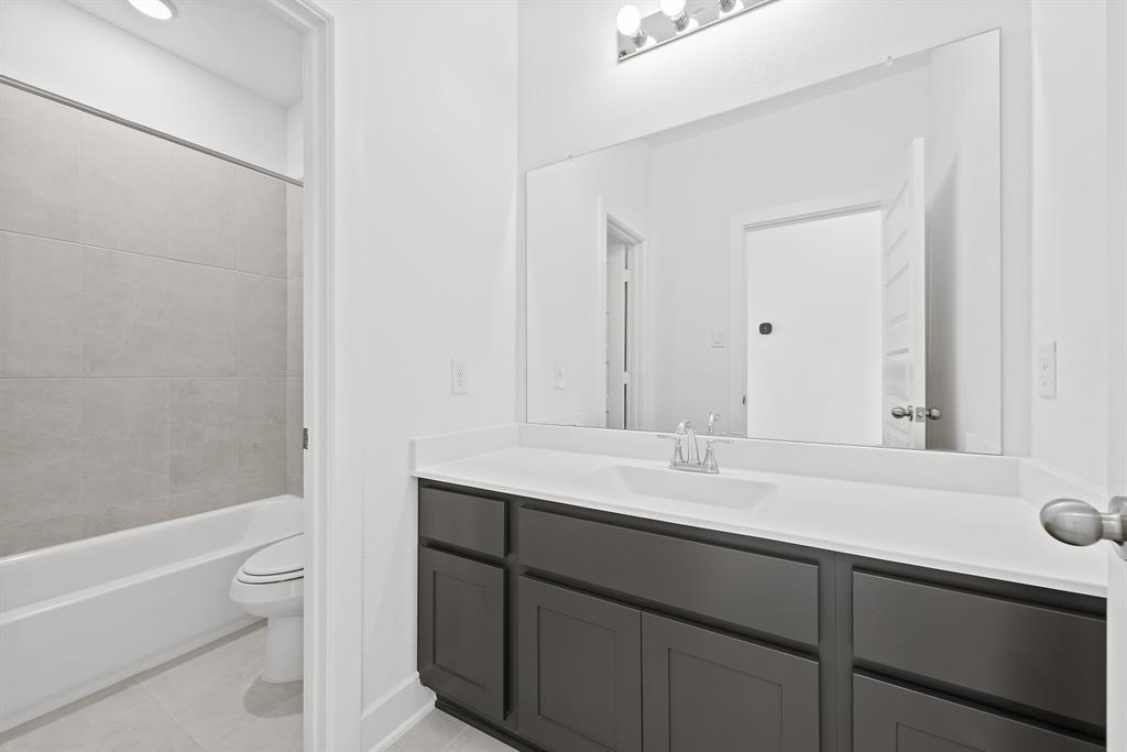 5803 Silver Perch Lane, Manvel, Texas image 20