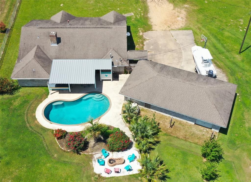 2301 S Byrd Avenue, Shepherd, Texas image 1