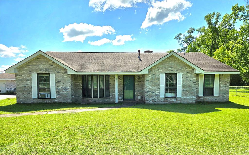 2301 S Byrd Avenue, Shepherd, Texas image 9