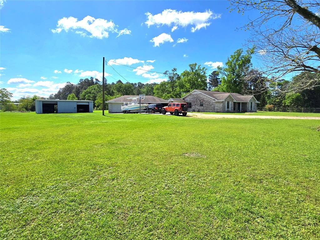 2301 S Byrd Avenue, Shepherd, Texas image 15