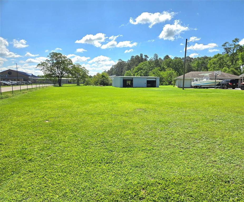 2301 S Byrd Avenue, Shepherd, Texas image 17