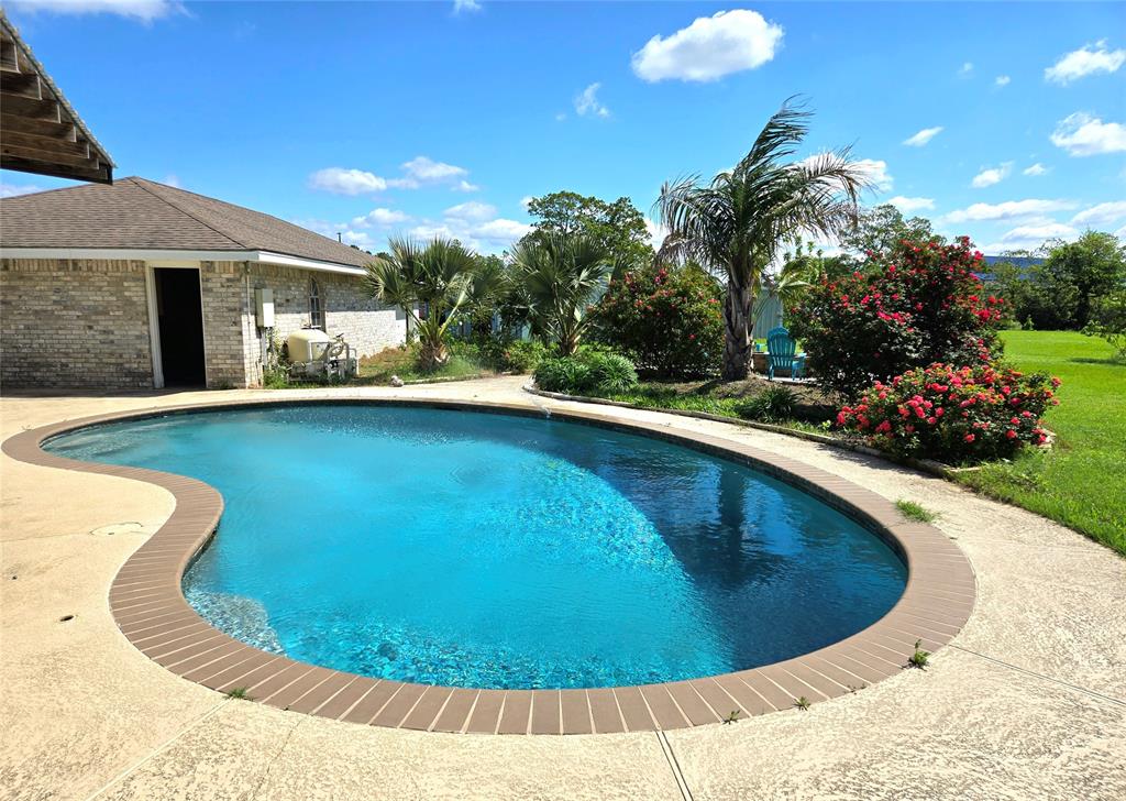 2301 S Byrd Avenue, Shepherd, Texas image 27