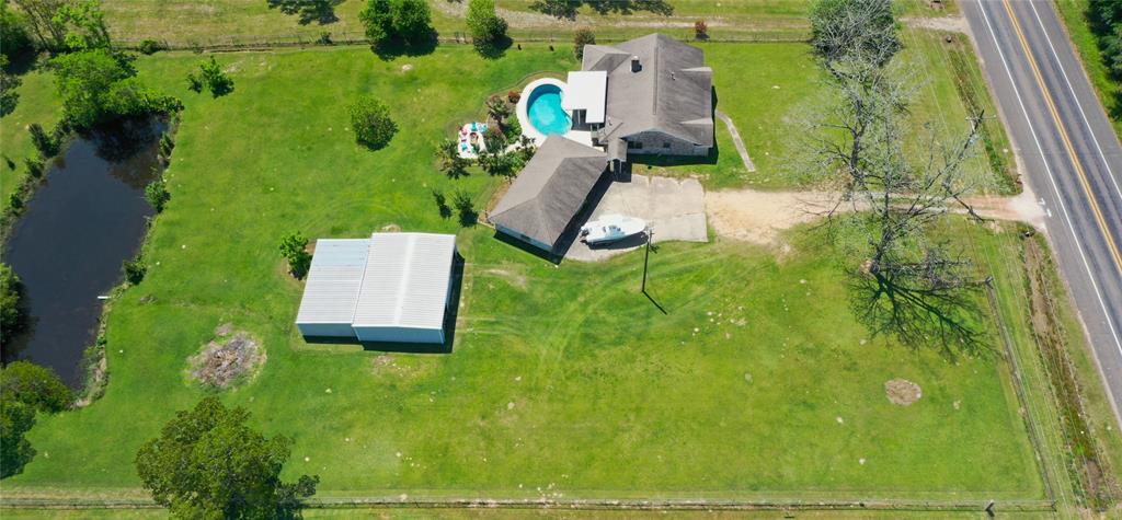 2301 S Byrd Avenue, Shepherd, Texas image 5