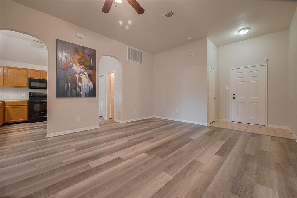 4022 Hawthorne Glen Court, Fresno, Texas image 3