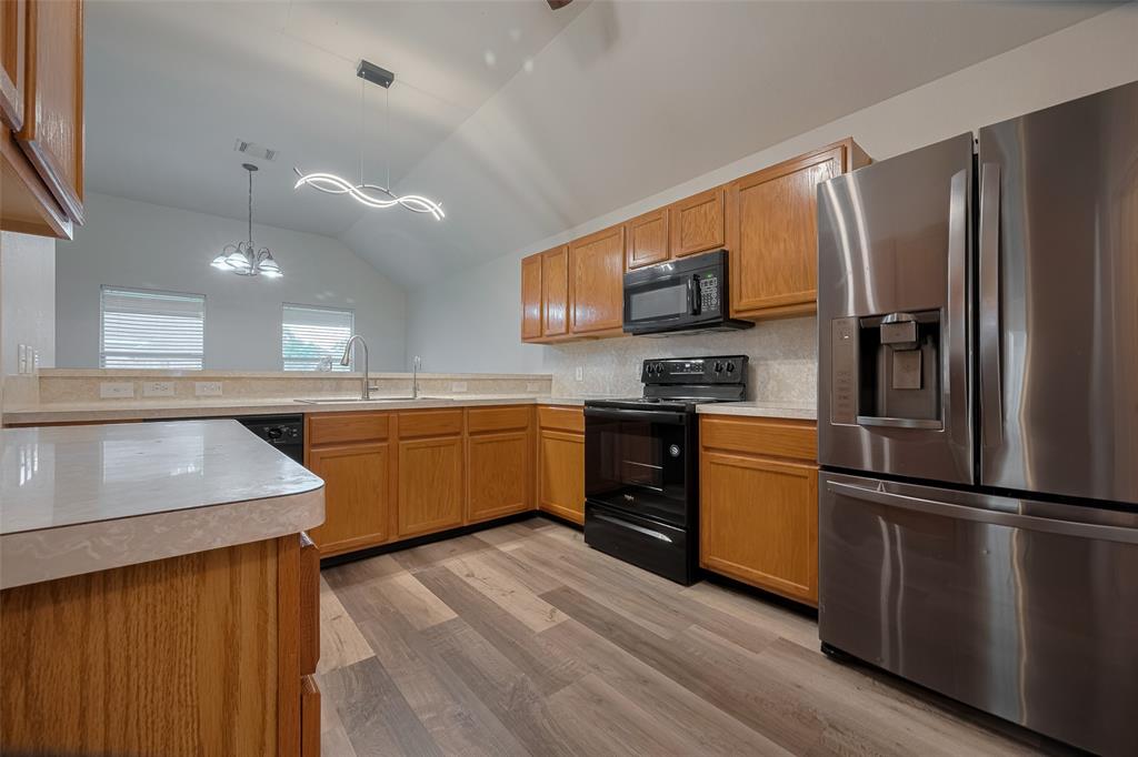 4022 Hawthorne Glen Court, Fresno, Texas image 6