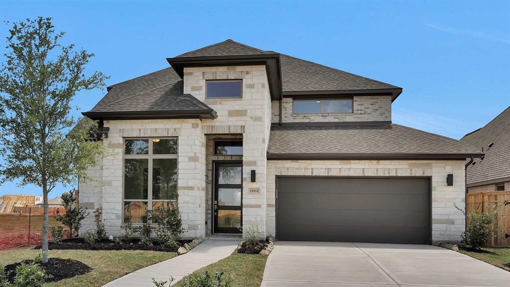 10910 White Mist Drive, Missouri City, Texas image 1