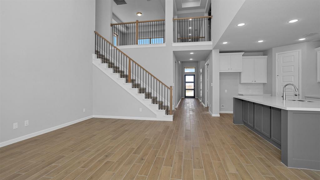 10910 White Mist Drive, Missouri City, Texas image 9
