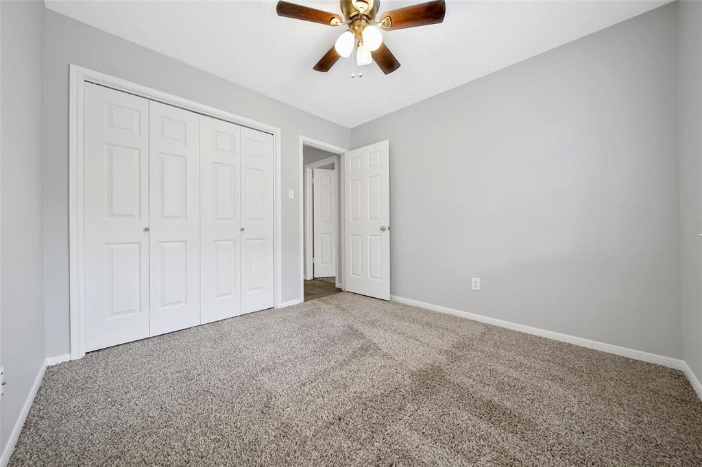 4911 Greenriver Valley Drive, Kingwood, Texas image 30