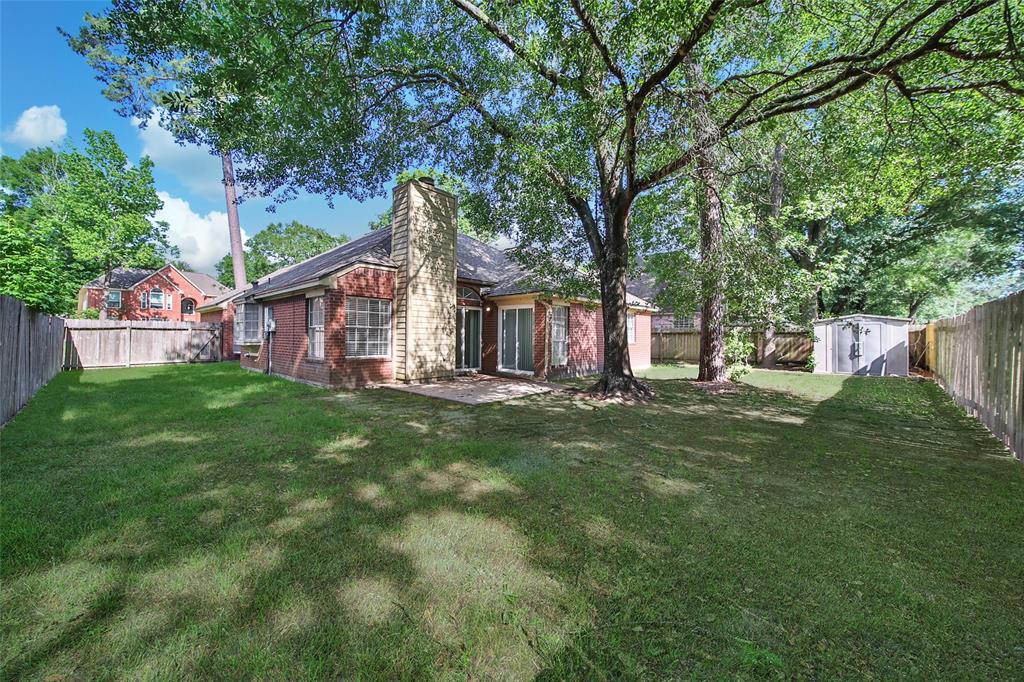 4911 Greenriver Valley Drive, Kingwood, Texas image 37