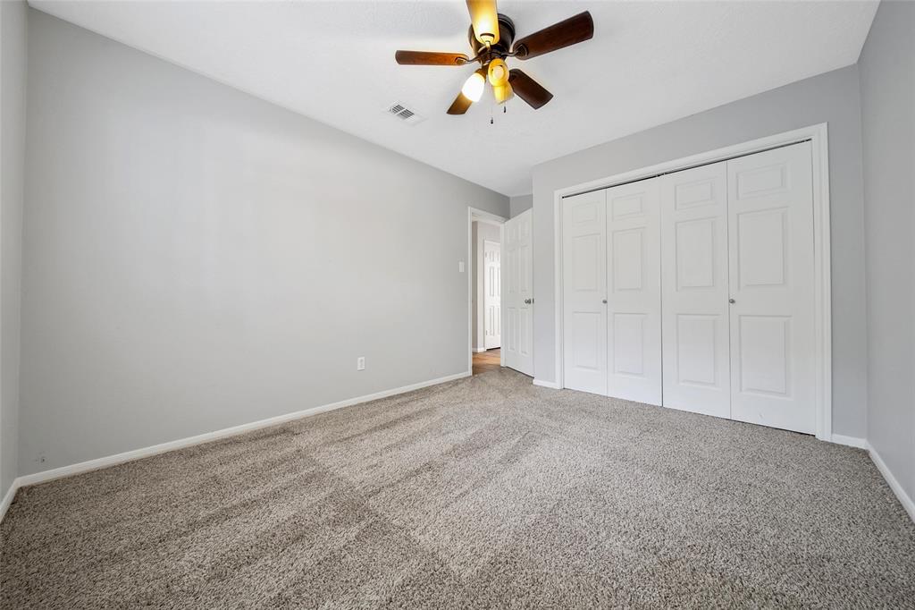 4911 Greenriver Valley Drive, Kingwood, Texas image 32