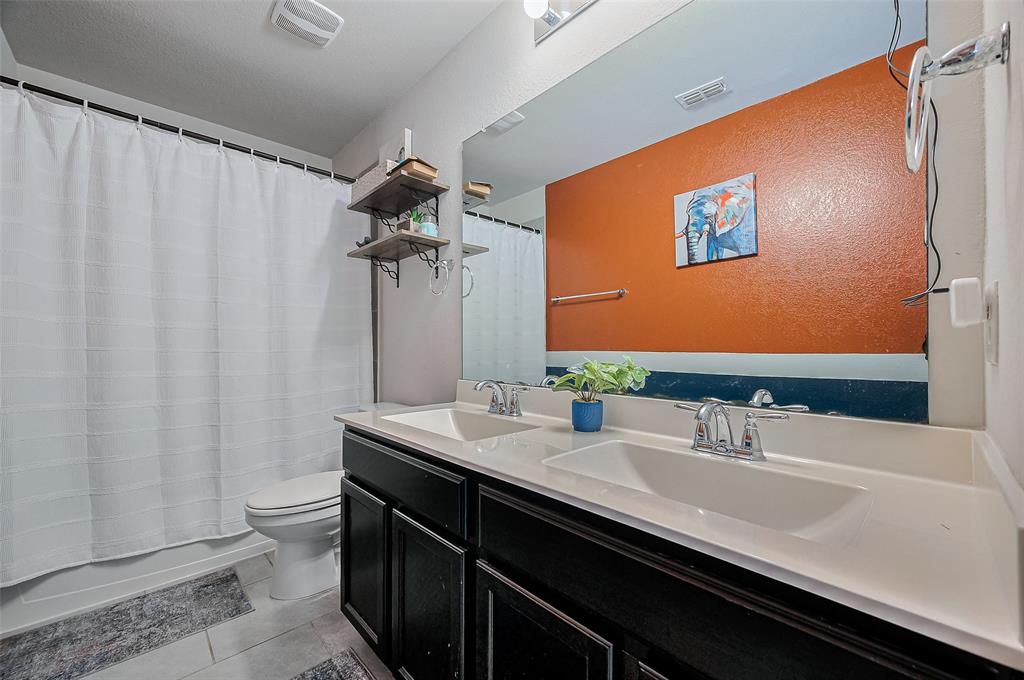 1410 Palmer Crest Lane, Missouri City, Texas image 38