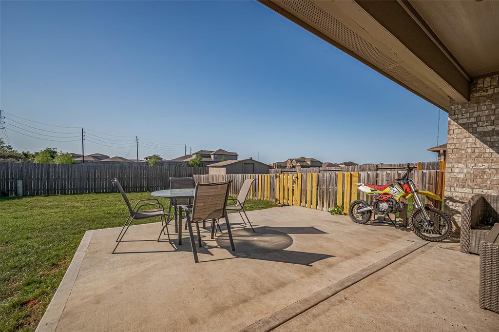 1410 Palmer Crest Lane, Missouri City, Texas image 43