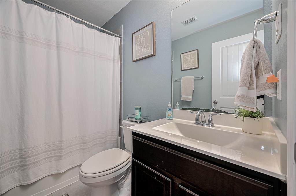 1410 Palmer Crest Lane, Missouri City, Texas image 20