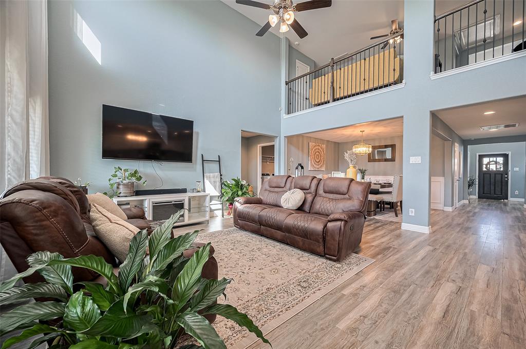 1410 Palmer Crest Lane, Missouri City, Texas image 11