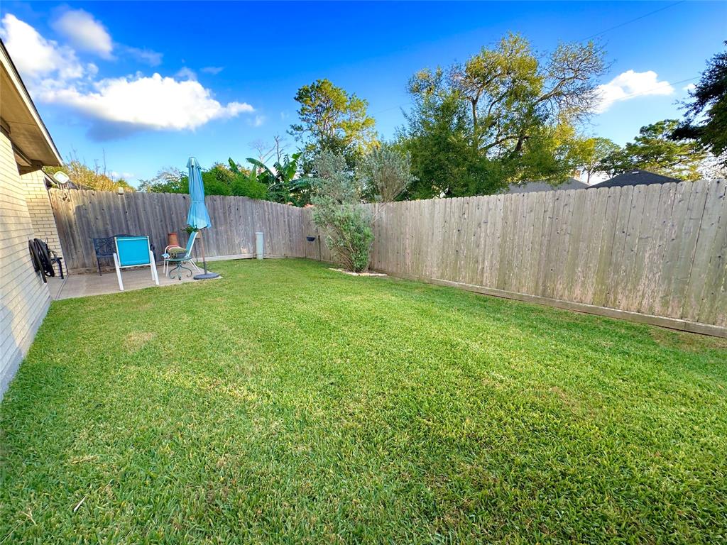 1929 Cameo Court, League City, Texas image 31