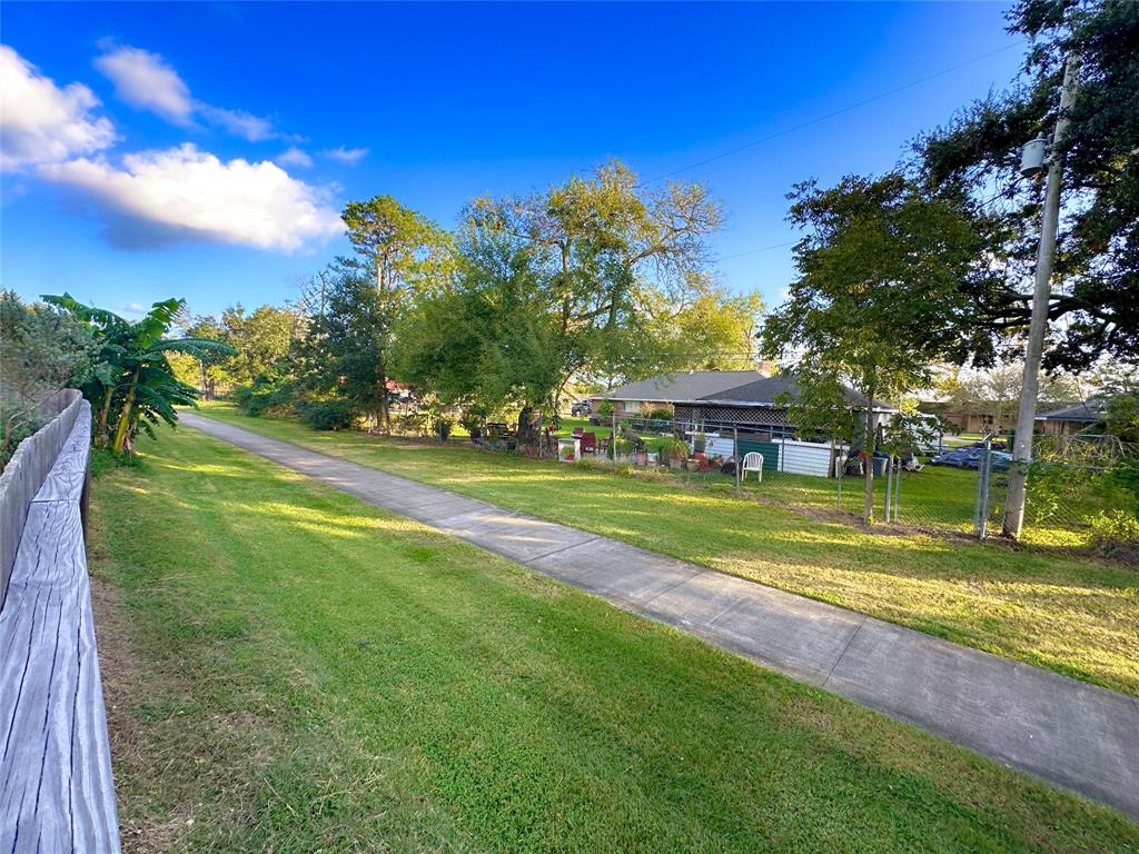 1929 Cameo Court, League City, Texas image 32