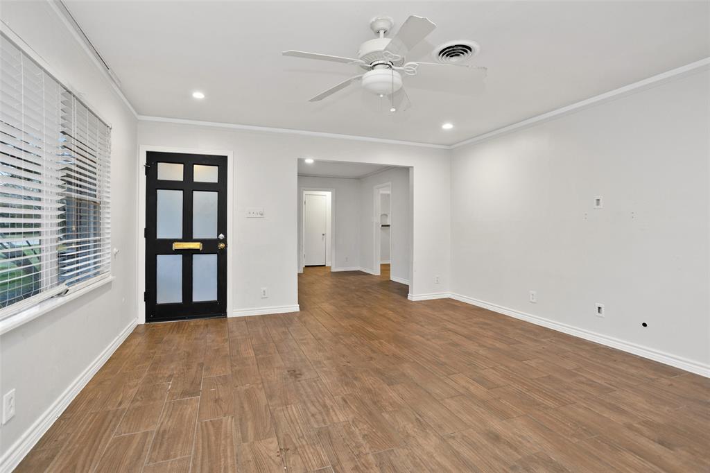 4803 Pine Street, Bellaire, Texas image 4