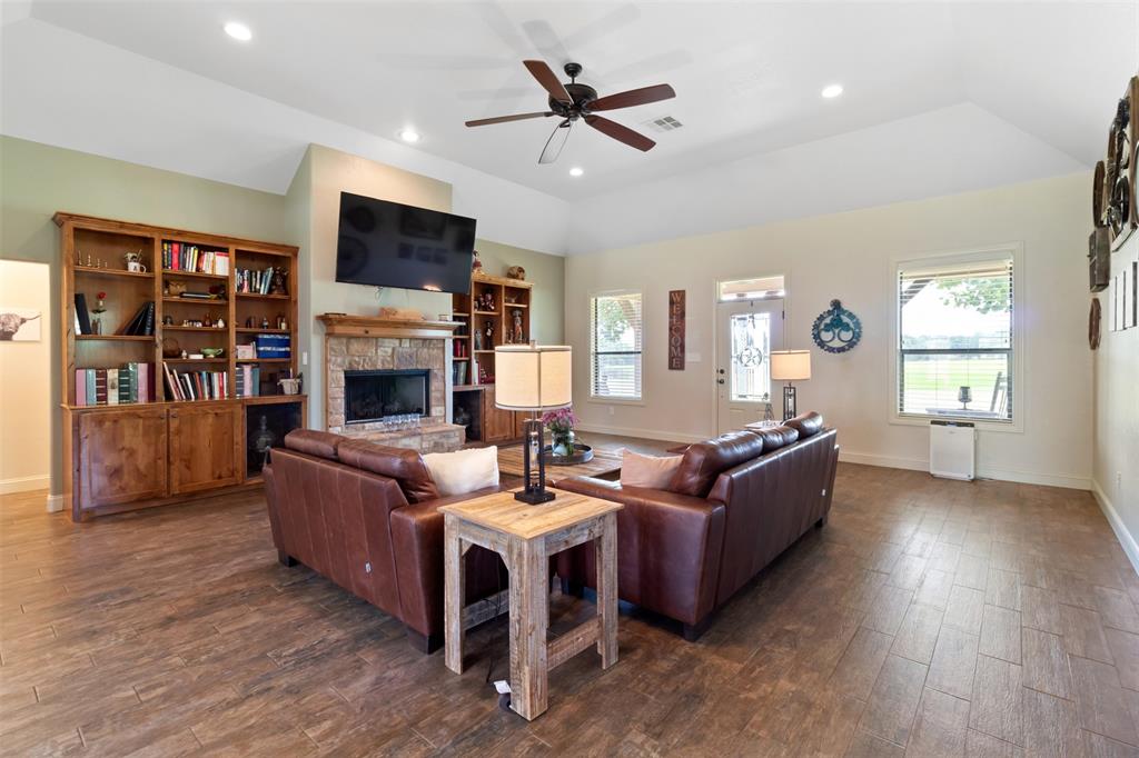 1750 County Road 3211, Jewett, Texas image 7