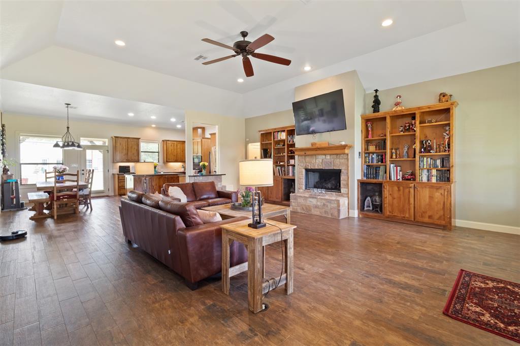 1750 County Road 3211, Jewett, Texas image 11