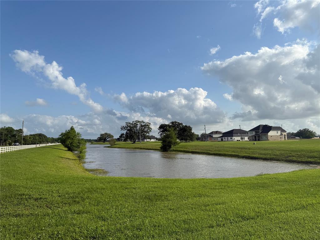 1414 Lakeland Circle, Rosharon, Texas image 11