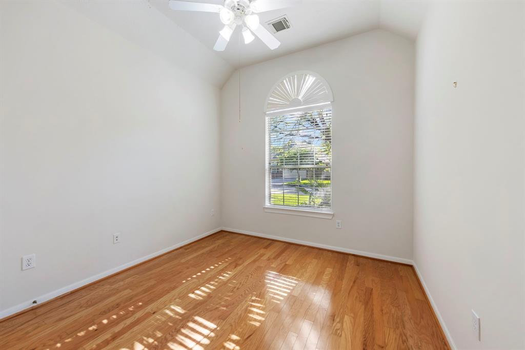 31 E Royal Mews, The Woodlands, Texas image 19