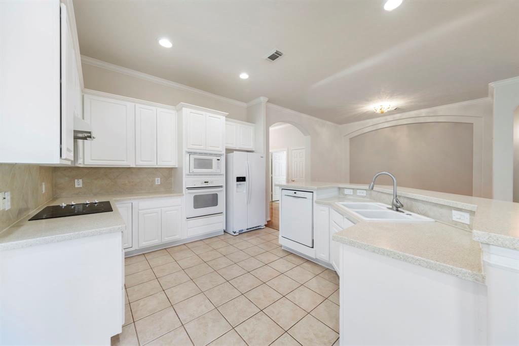 31 E Royal Mews, The Woodlands, Texas image 7