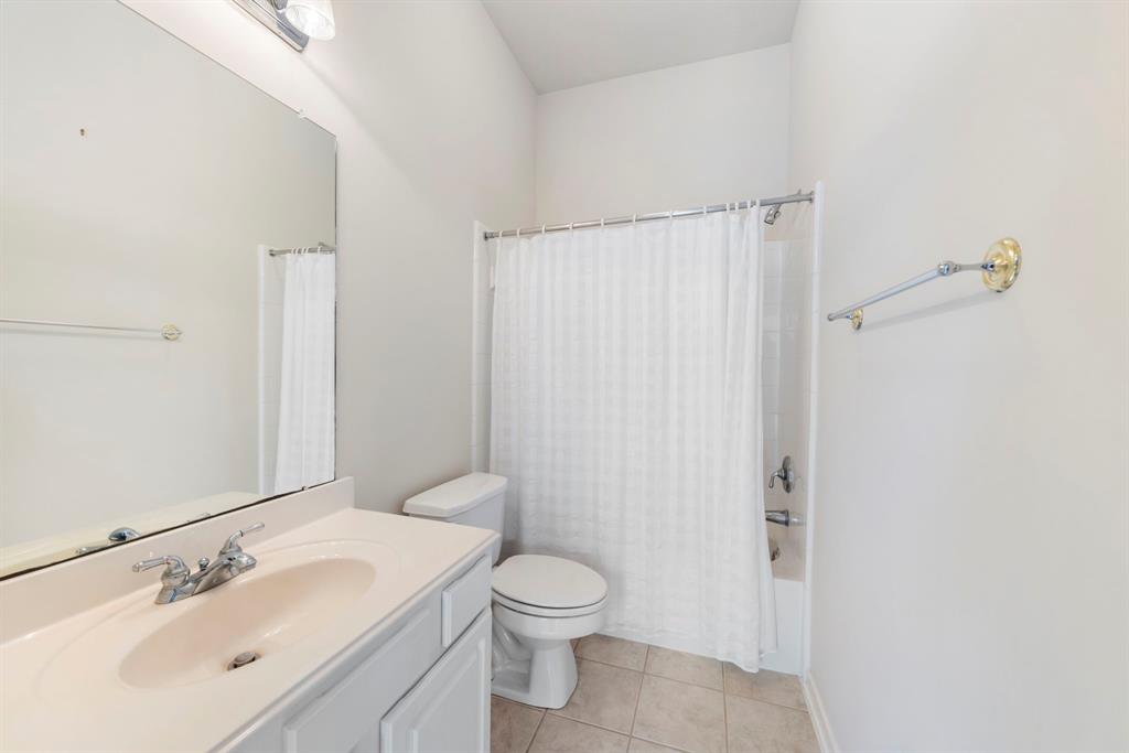 31 E Royal Mews, The Woodlands, Texas image 18
