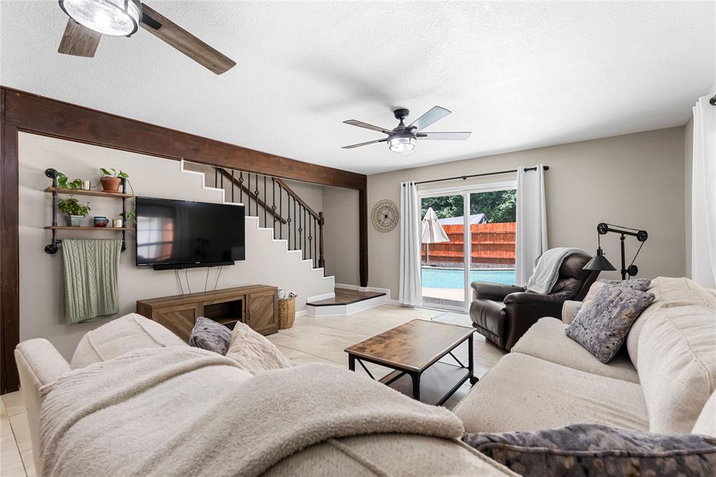 1372 Mohawk Drive
