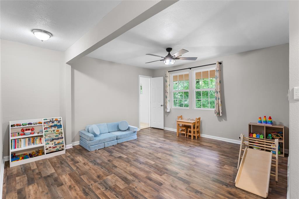 1372 Mohawk Drive