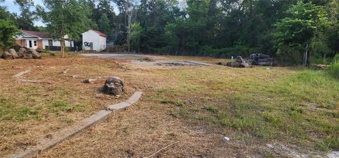 Photo of 384 Bending Oaks Lane, Livingston, TX 77351 (MLS # 40000983)