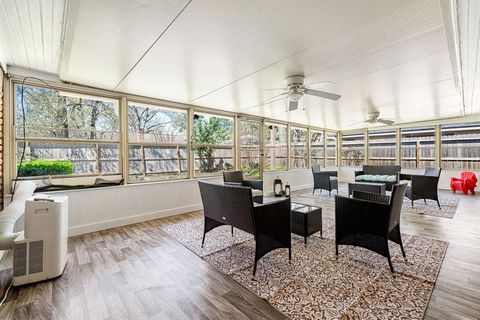 1711 Capstan Road Houston TX 77062