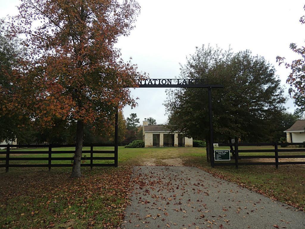 9456 Parkview Drive, Waller, Texas image 6