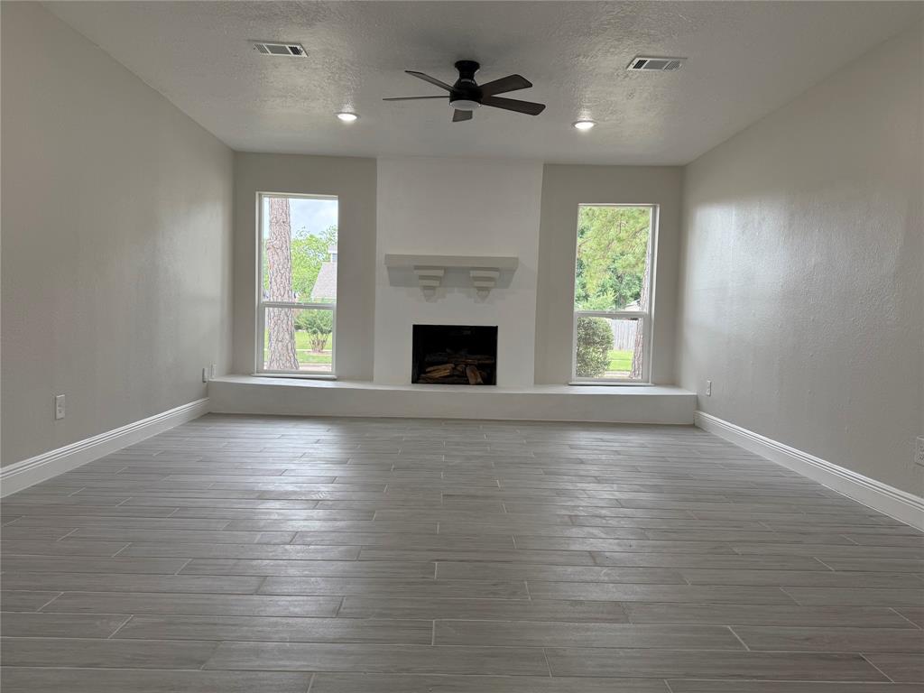 1223 Gentle Bend Drive, Missouri City, Texas image 8